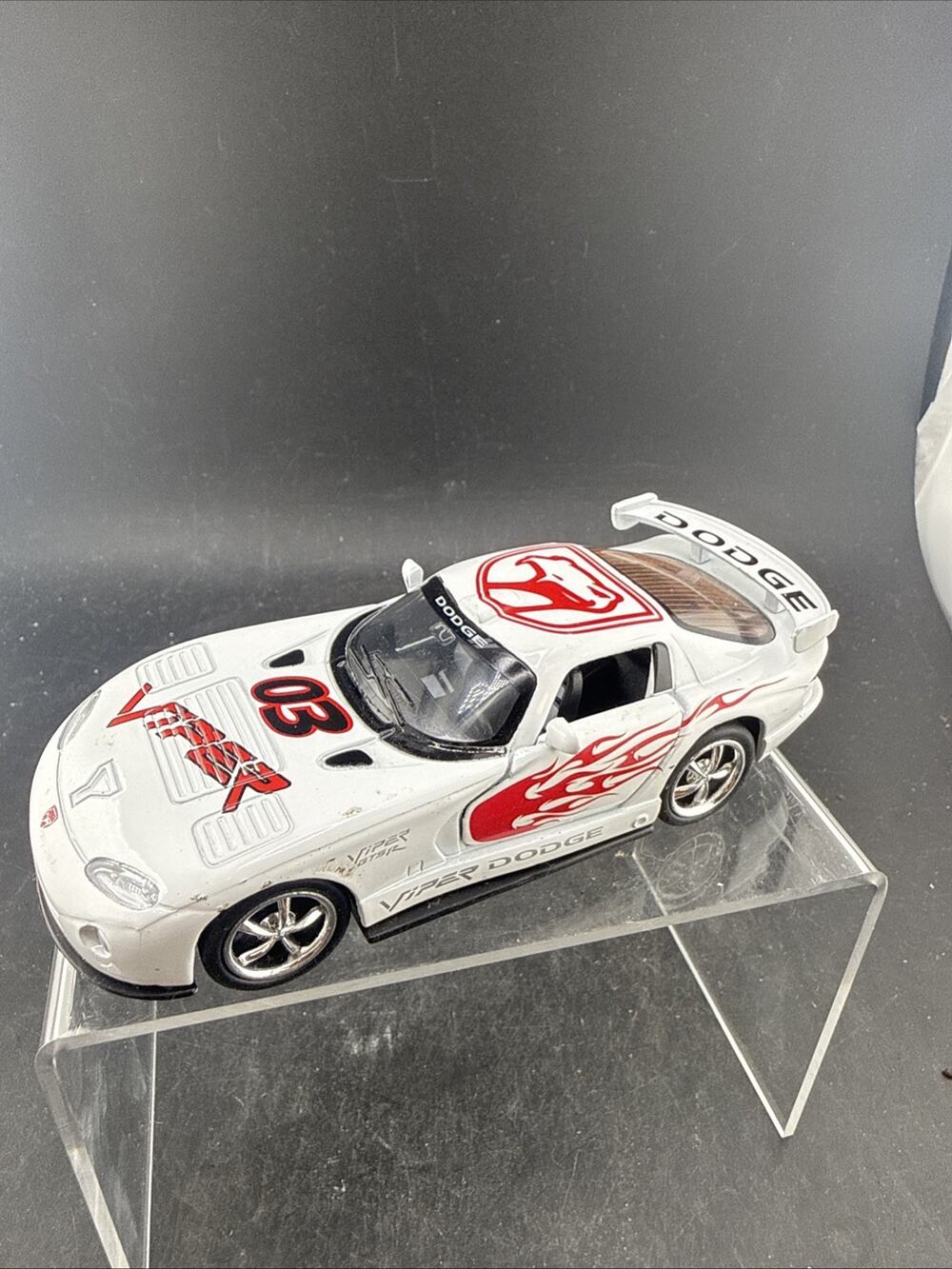 Kinsmart Dodge Viper GTS-R #03 1:36 Diecast White Red Race Car KT5039 Pull Back
